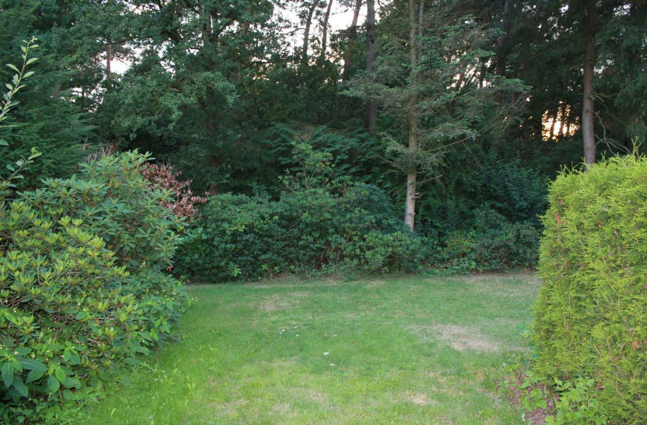 Knusse Bungalow Otterlo Veluwe Buitenkant foto